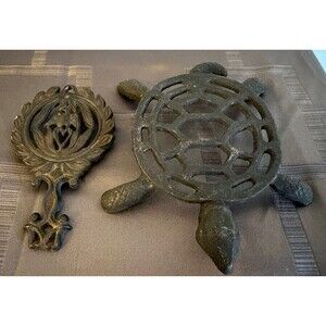 Vintage Cast Iron Trivets Wilton and Taiwan Turtle and Eagle Set Of 2